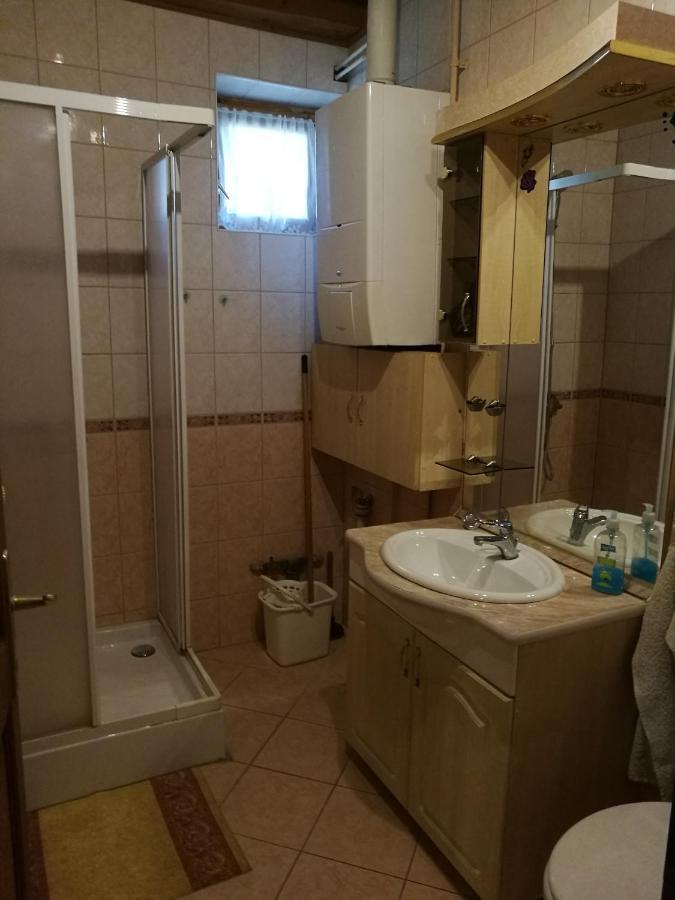 Gergely Vendeghaz Apartment Zirc Exterior photo